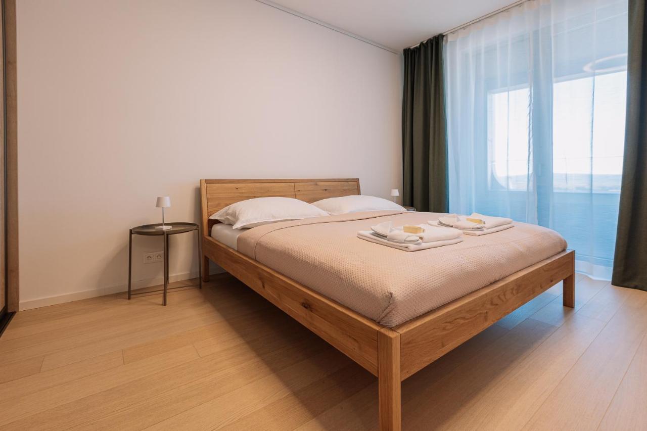 Skau Coral Residence In Sky Park 22 Floor 1Tower Panoramic View Free Parking Братислава Екстериор снимка